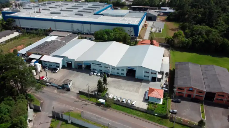 Foto da fábrica de drone Maxestampo